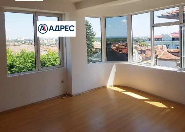 Дава под наем офис, гр. шумен, център