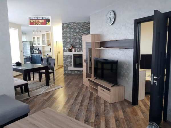 Дава под наем  мезонет град Шумен, Център
      150 кв.м