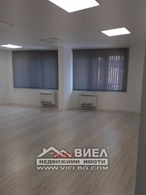 Дава под наем офис, гр. пловдив, център