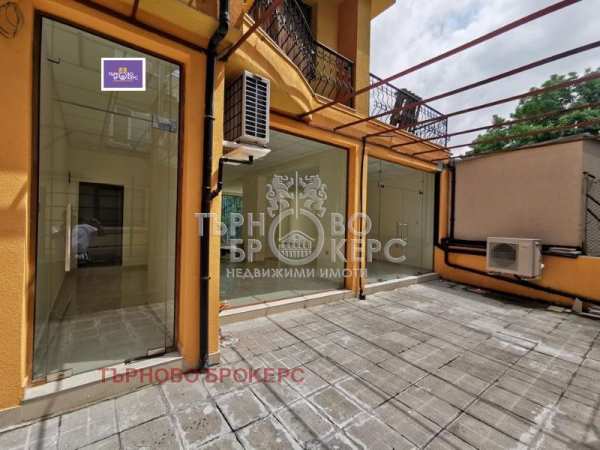 Дава под наем  магазин град Велико Търново, Център
      100 кв.м