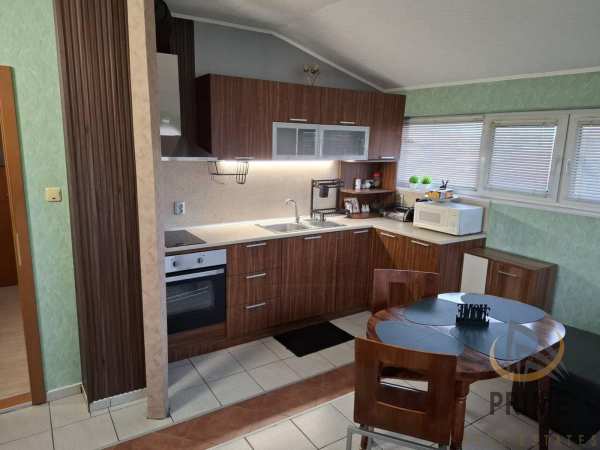 Дава под наем 2-стаен, гр. бургас, сарафово