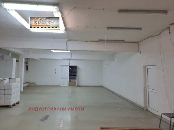 Дава под наем склад, гр. пловдив, център