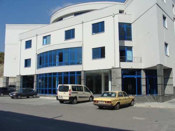 Дава под наем пром. помещение, гр. сандански, област благоевград