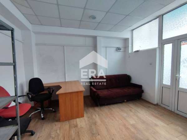 Дава под наем офис, гр. димитровград, област хасково