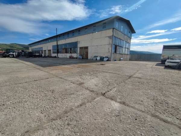 Дава под наем пром. помещение, гр. перник, калкас