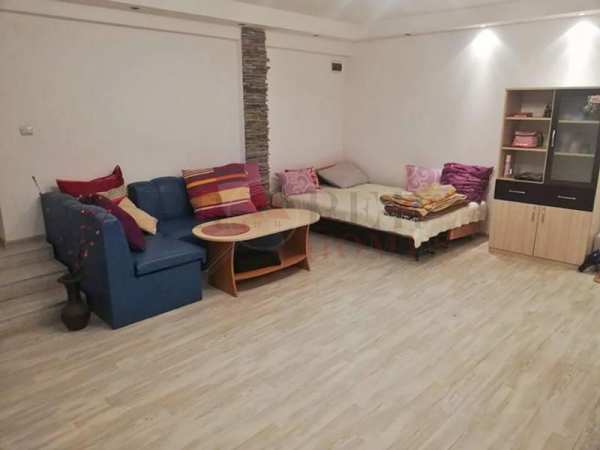 Дава под наем 1-стаен, гр. велико търново, център