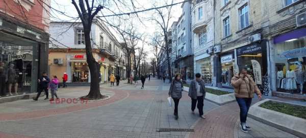 Дава под наем магазин, гр. пловдив, център