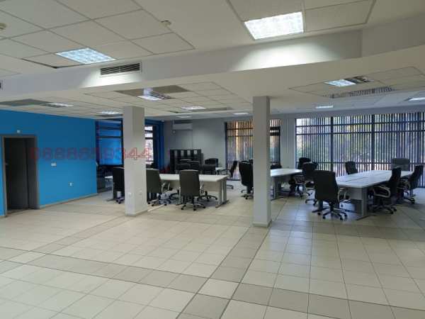 Дава под наем офис, гр. пловдив, център