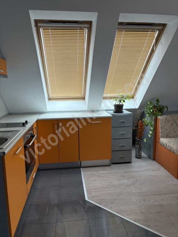 Дава под наем 1-стаен, гр. велико търново, център