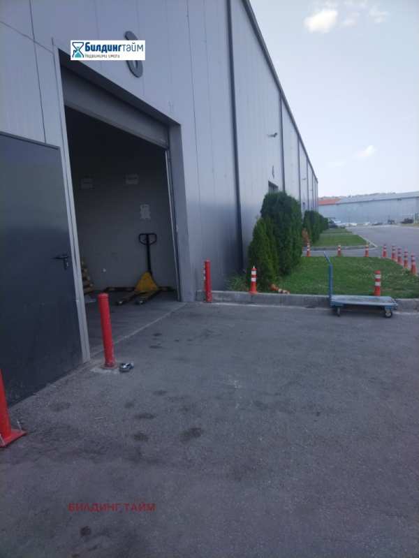 Дава под наем склад, гр. шумен, промишлена зона