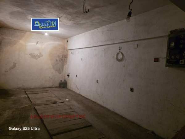 Дава под наем гараж, паркомясто, гр. велико търново, център