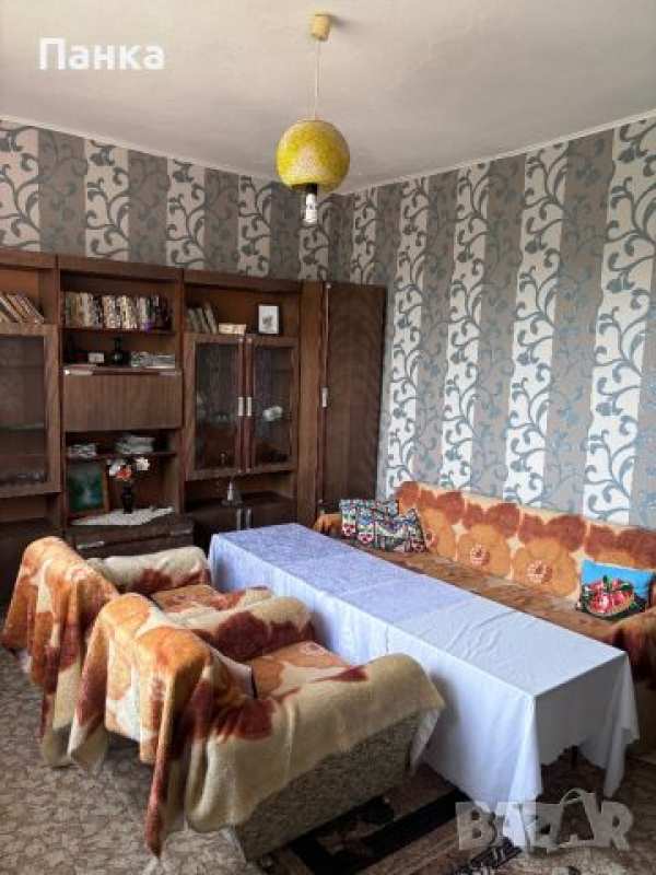 Къща в кв.марийно с гараж