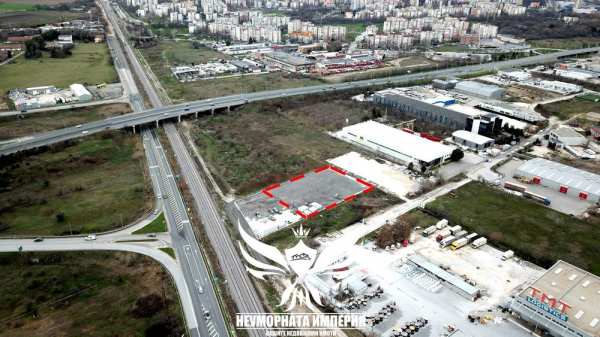 Под наем земя, парцел, паркинг 3000кв гр.Пловдив кв.Тракия