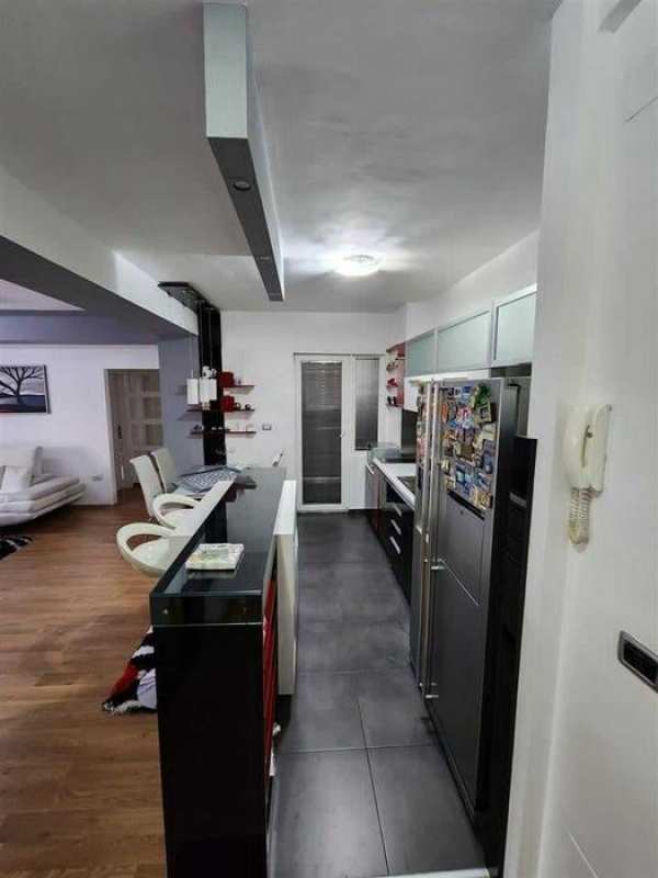 Тристаен имот в кв.Слатина