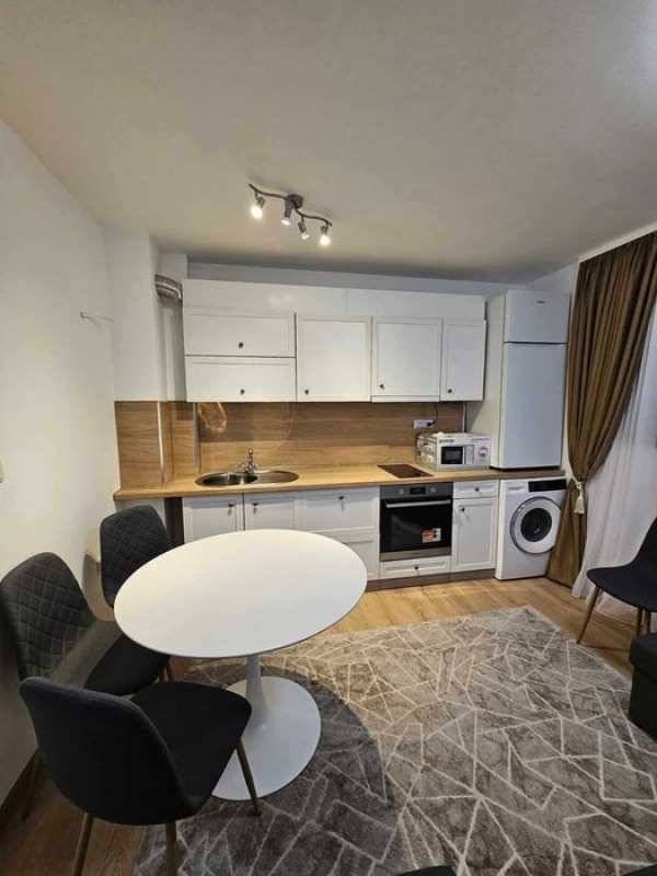 Продаваме Тристаен Апартамент Във Симеоново.