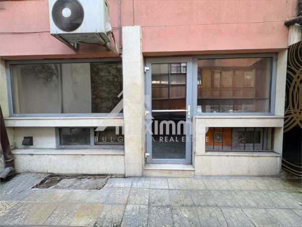 Офис в Варна-Зимно кино Тракия площ 72 цена 59900