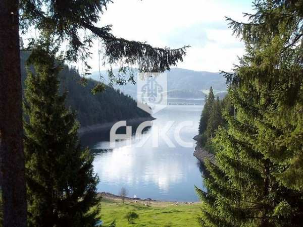 Ексклузивен парцел с ГОТОВ проект за 4 еднофамилни къщи в гр. Доспат