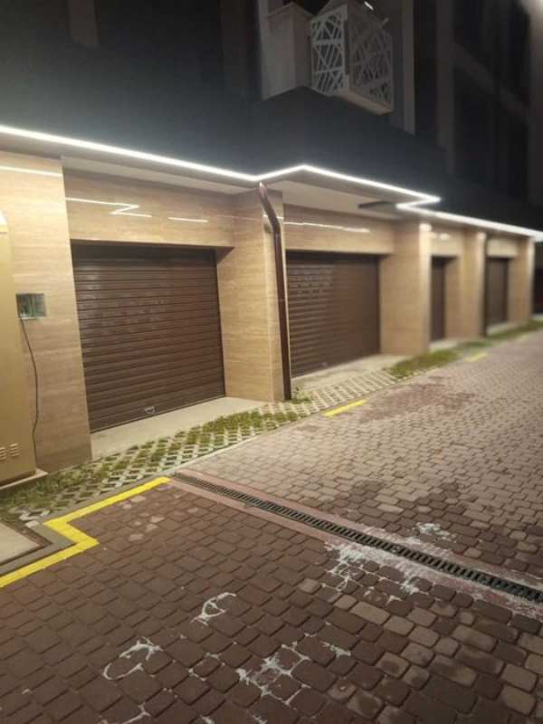 Гараж-партер, Люлин 9