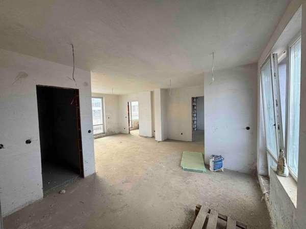 Тристаен апартамент за продажба в ж.к. Малинова долина, 2098539