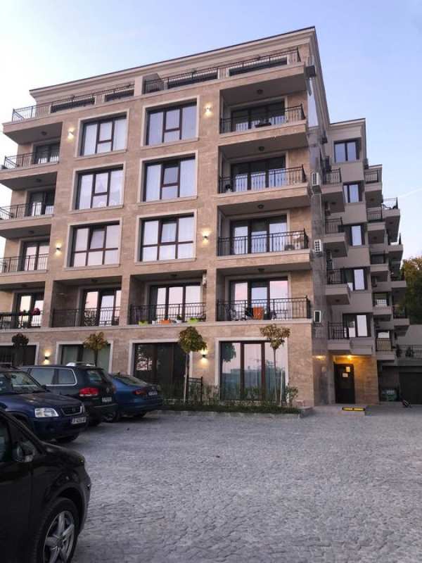 Двустаен Апартамент Морска Панорама с Парко Място - Бриз