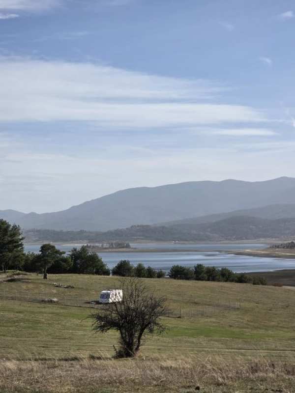 Контра стена, язовир Батак, продавам УПИ,ТОП цена, локация и п