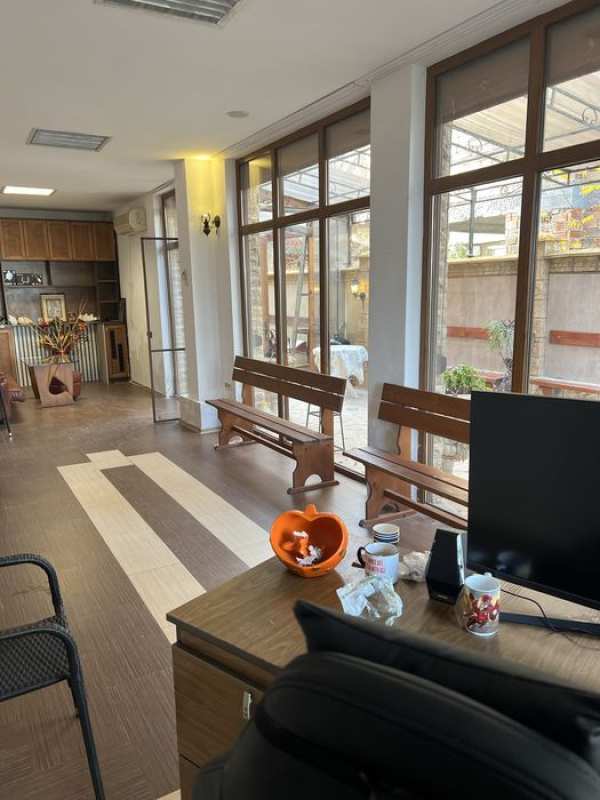 Офис целогодишно Несебър - 40 кв.м - 450 лв