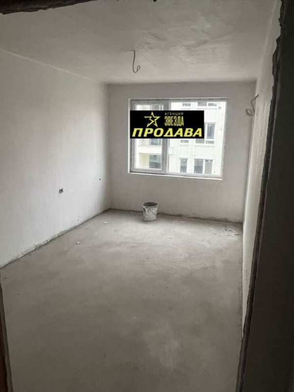 Двустаен пред акт 15 до Хаджията