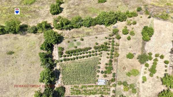 Урегулиран парцел за продажба в с. Мечка