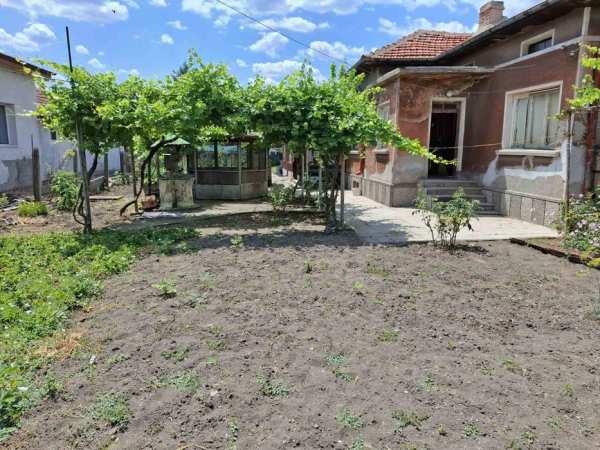 Къща  гр.. Раднево. 