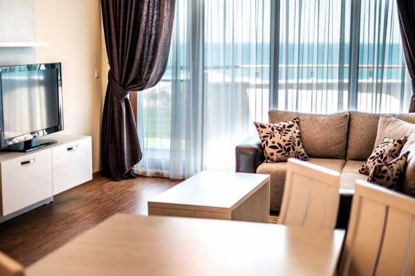 ОФЕРТА ВЕЛИКДЕН! Чудесен 1стаен, първа линия море!От 135900 на 132900€