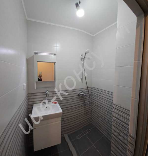 Тристаен апартамент в саниран блок, широк център гр. Велико Търново