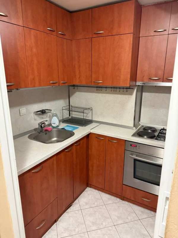 2стаен, обзаведен, преходен,кв. Редута,партер,с климатици,РЕАЛНА ОБЯВА