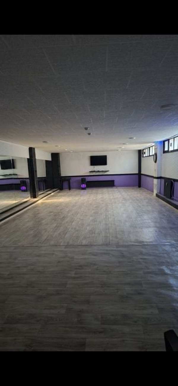 Зала под наем / парти / рожден ден / танци