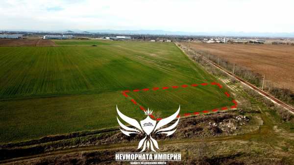 Продавам земя 2600кв.м. до пътя от гр.Асеновград към гр.Пловдив