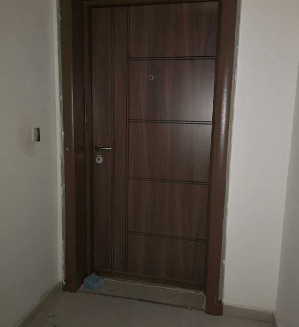 Продавам апартамент в Люлин 8