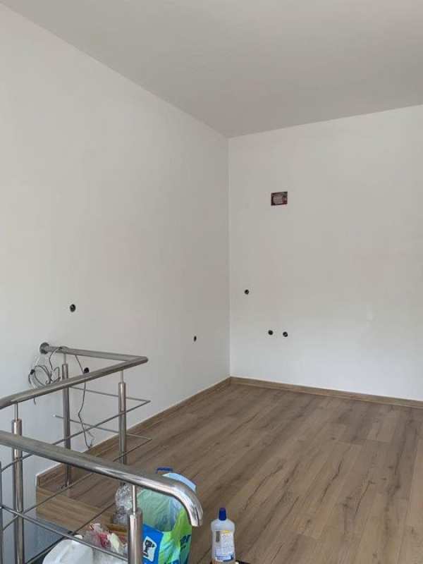 Магазин под наем в Център