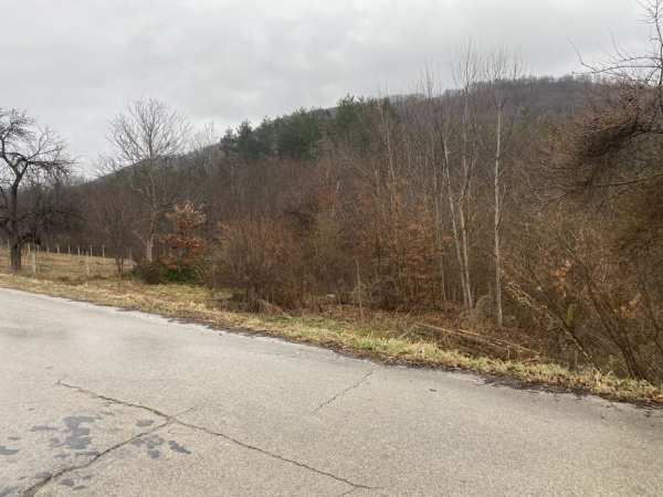 Продавам имот в Троянския балкан