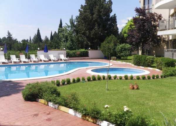 НАМАЛЕН !!! Просторен тристаен в Несебър до плаж Рич!