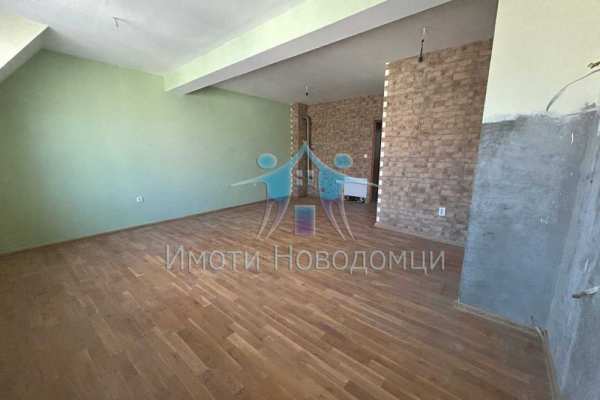 Четиристаен,  Шумен, Математическа гимназия