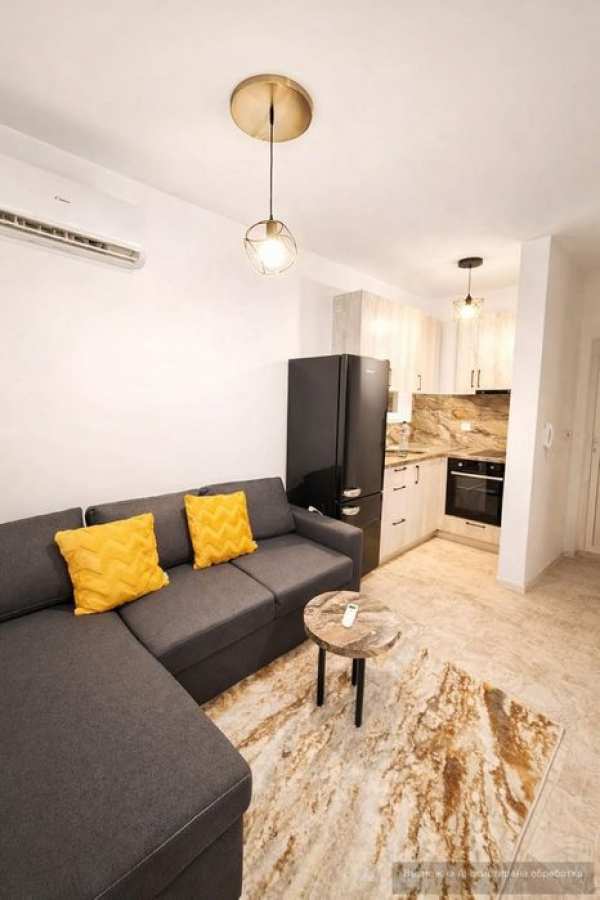 Слънчев ЕДНОСТАЕН апартамент в кв. Христо Смирненски