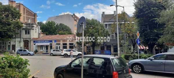 Двустаен тухлен апартамент в района на Икономически университет Варна