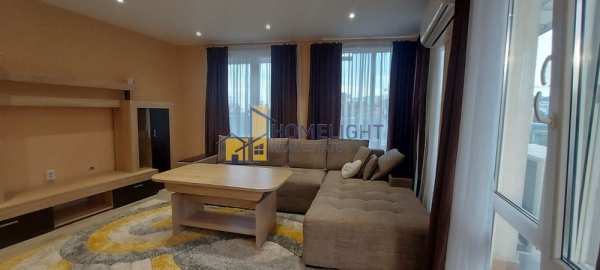 Тристаен апартамент в кв. Витоша