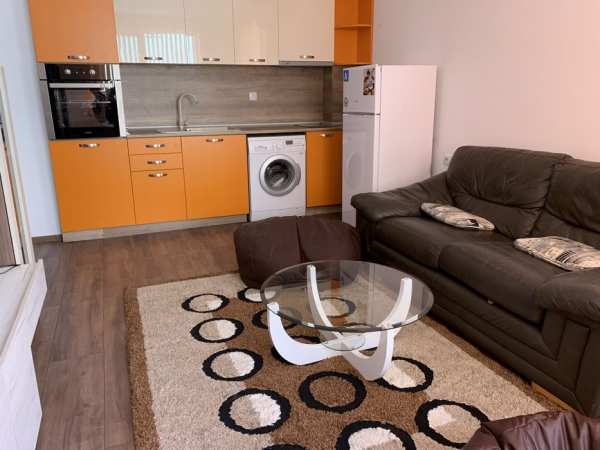 Двустаен В.Търново кв.Колю Фичето