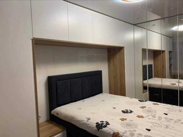 Бургас, СЦ, Тристаен + самостоятелен гараж, от собственик