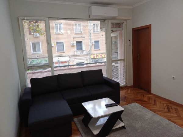 От Собственик-Двустаен в Супер Центъра, ул. ”Александровска” N:115Б