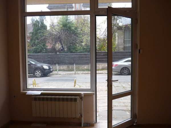 Магазин под наем Лозенец