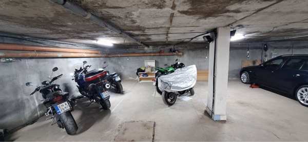 Удобен гараж за мотори в Жк Лагера