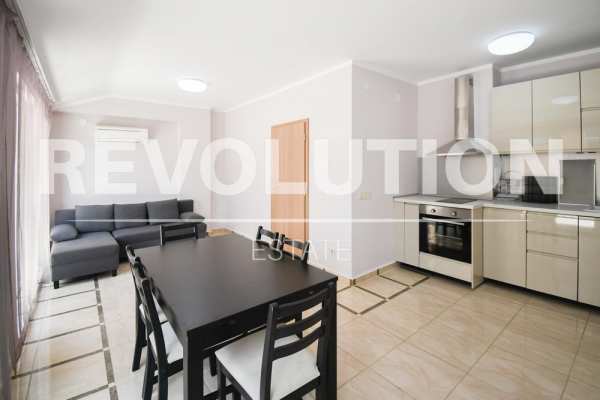 Двустаен апартамент в ж.к. Манастирски ливади.