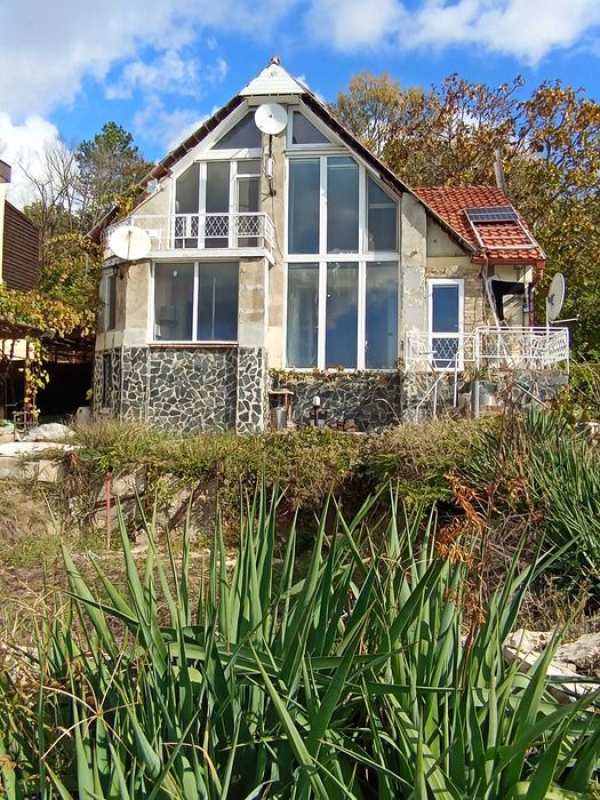 Къща с морска панорама във Варна