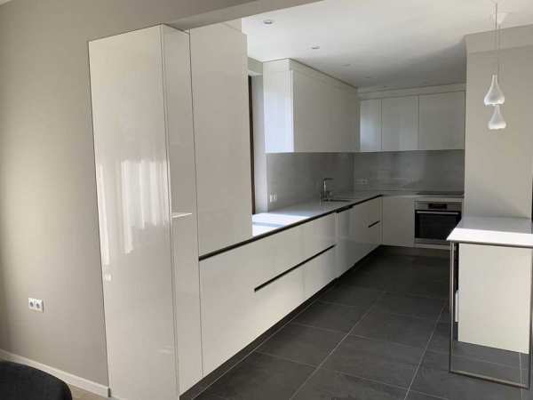 НОВ ИМОТ! Многостаен апартамент - кв. Левски!